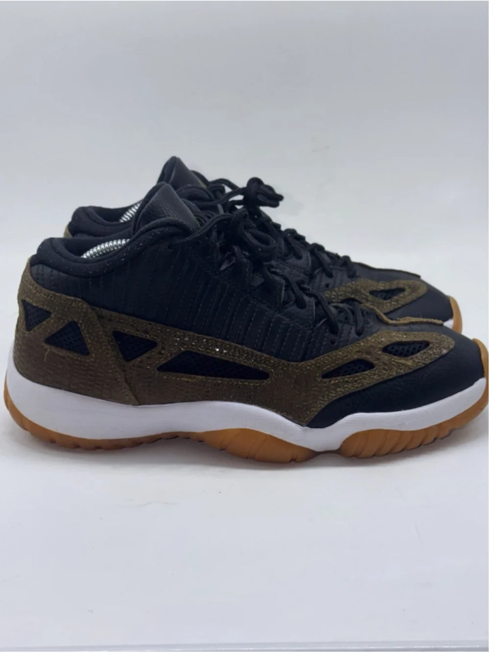 Size 9 - Air Jordan 11 IE Low Croc